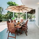 Adama Luxury