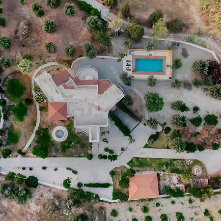 Villa Adama Luxury Kremastí