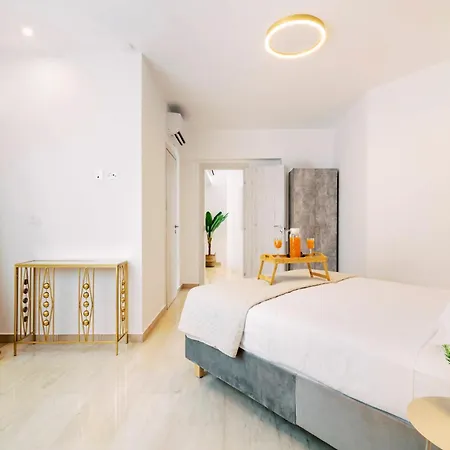 Adama Luxury * Kremastí