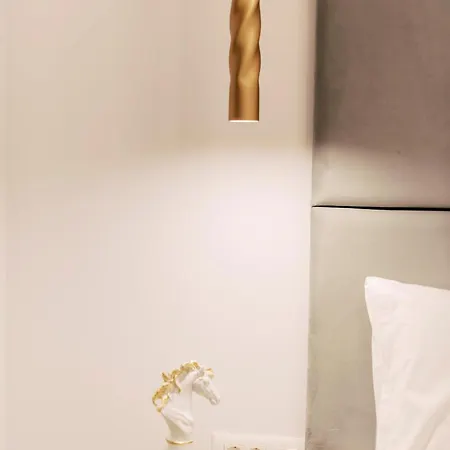 Adama Luxury Kremastí