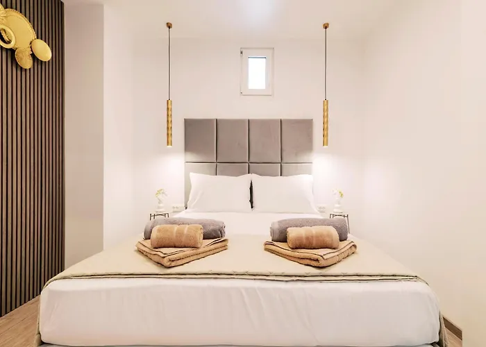 Willa Adama Luxury *