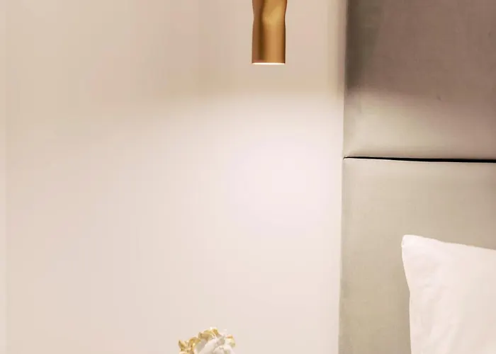 Adama Luxury Kremastí