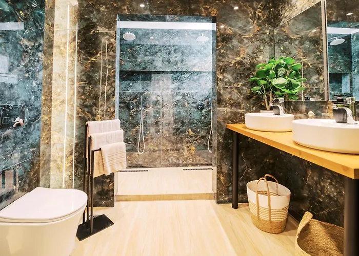 Adama Luxury Vila Kremastí