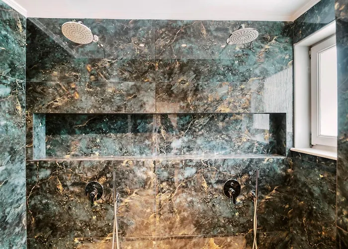 Adama Luxury Vila Kremastí